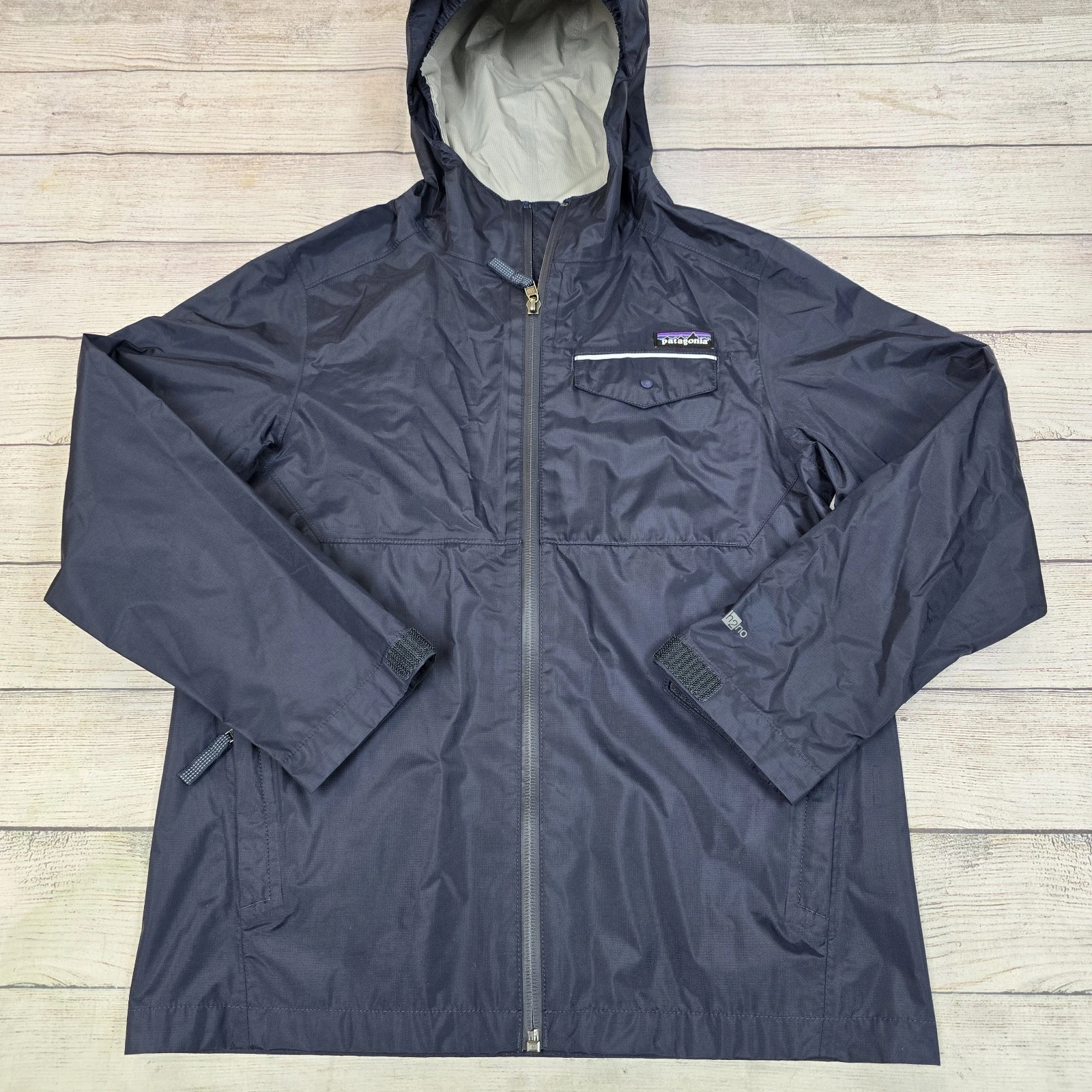 Patagonia H2no Waterproof Jacket Kids M 10 Blue Navy Hooded Rain Coat
Opens in a new window or tab