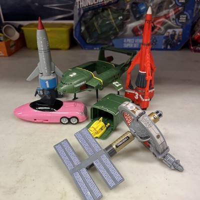 Thunderbirds Are Go Thunderbird 1 2 3 4 5 Fahrzeug Bundle + Fab1 = 6 Artikel 