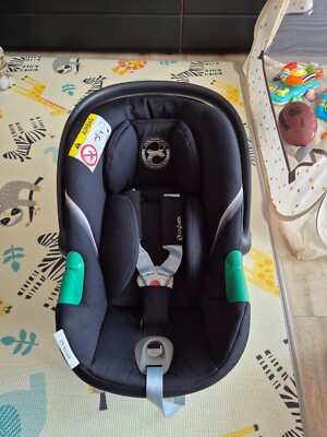 cybex BABYSCHALE Aton S2 i-Size Moon Black; Länge/Breite/Höhe: 45,8/38/72 cm