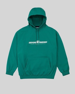Beyond Medals Green Softshell Hoodie Medium Snowboarding NWT Pro Tech SOLD OUT