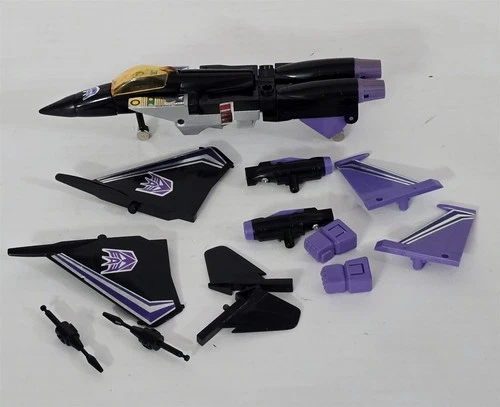 J-917 VINTAGE 1980'S HASBRO G1 TRANSFORMERS DECEPTICON JETS SKYWARP