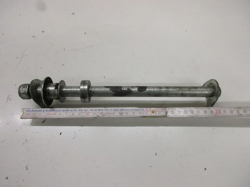 10. Suzuki GS 500 E GM 51 B Steckachse hinten 17 mm Achse Hinterrad Felge axle