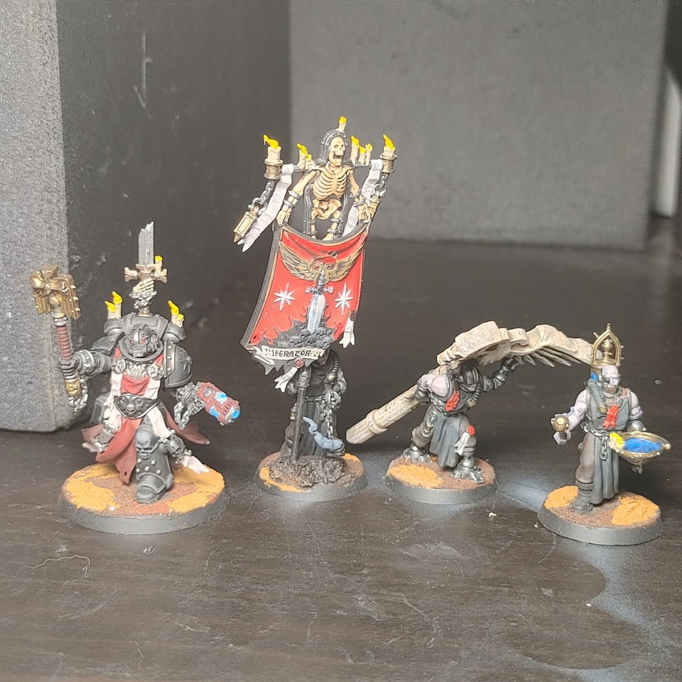 WARHAMMER 40000 SPACE marines Black Templars Chaplain Grimaldus and retinue EUR 5,00 - FR