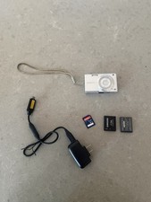 Samsung TL105 12.2MP Digital Camera Silver Tested W/ Batteries  Memory Card