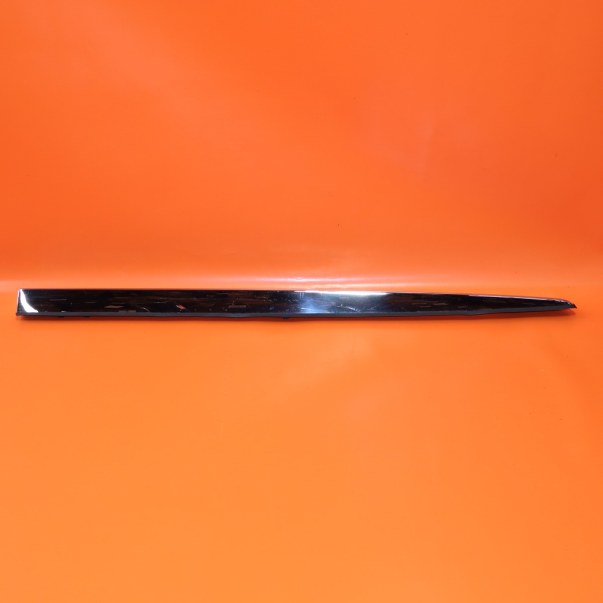 ROLLS ROYCE CULLINAN DOOR MOLDING RIGHT REAR 2017-2021 2022 2023 51137448580 OEM