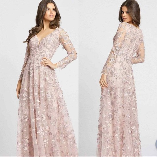 NWT Mac Duggal Lace Applique Deep V 