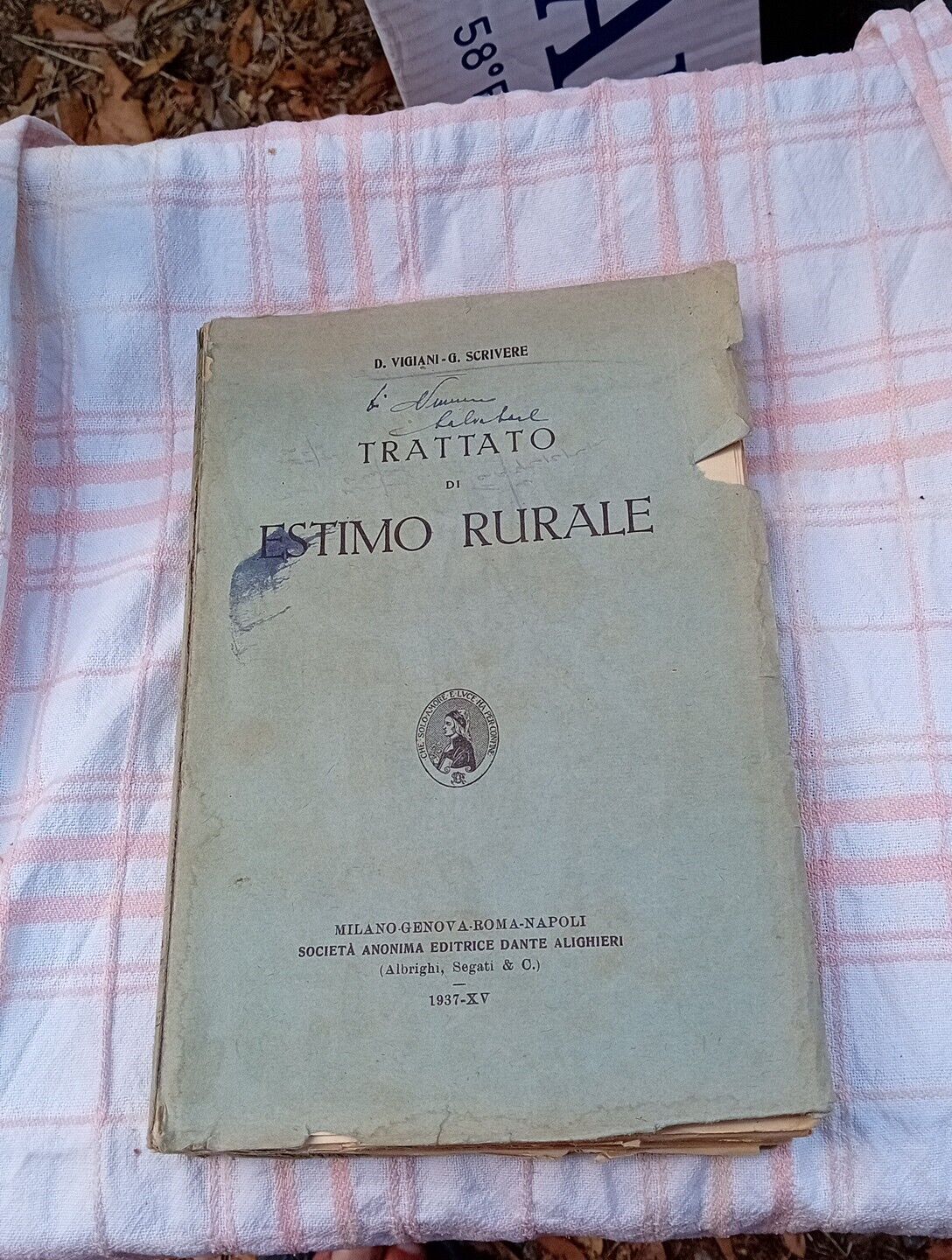 Foto 1 di 11