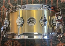 DW Performance Series Snare Drum - 5.5 X 14” 1mm Polished Brass