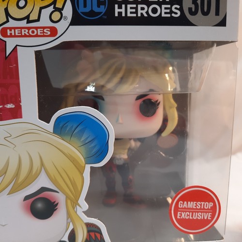 Funko POP! Figura y llavero de bolsillo Heroes DC Comics Harley Quinn #301 - Imagen 2 de 8