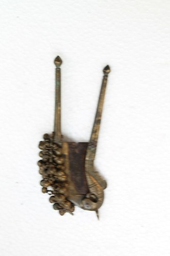 Antique Brass Hand Forged Peacock Head Betel Nut Cutter Sarota With Bell NH5266 - Picture 6 of 12