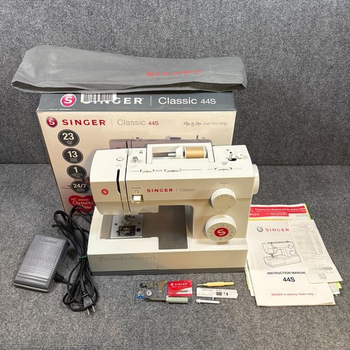Singer Sewing Machine Classic 44S W/ Peddle/Box/Books Accessories Tested Working
