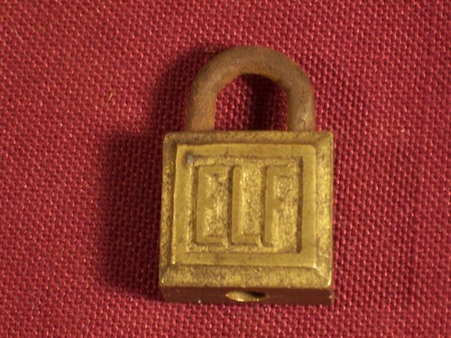 Antique Small Miniature Elf Padlock Lock With Key Vintage Dog Collar Bracelet  - Picture 1 of 4