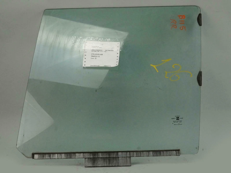 1982 - 1992 Chevrolet Blazer S10 Gmc Jimmy S15 Window Glass Door Front Right - Image 2 of 4