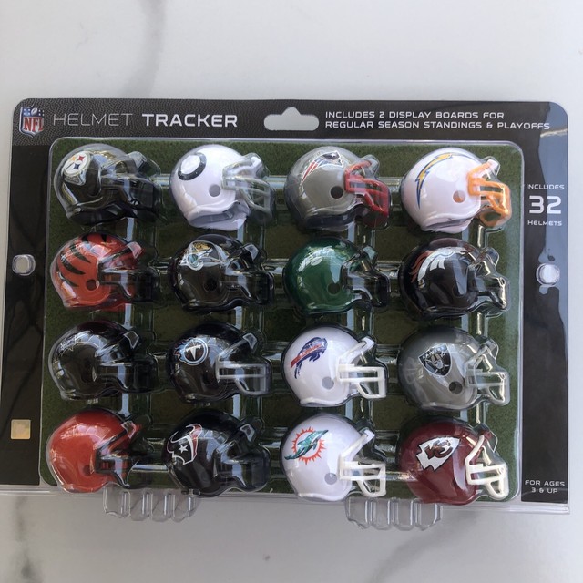 NFL 32 Piece Tracker Set Riddell Pocket 