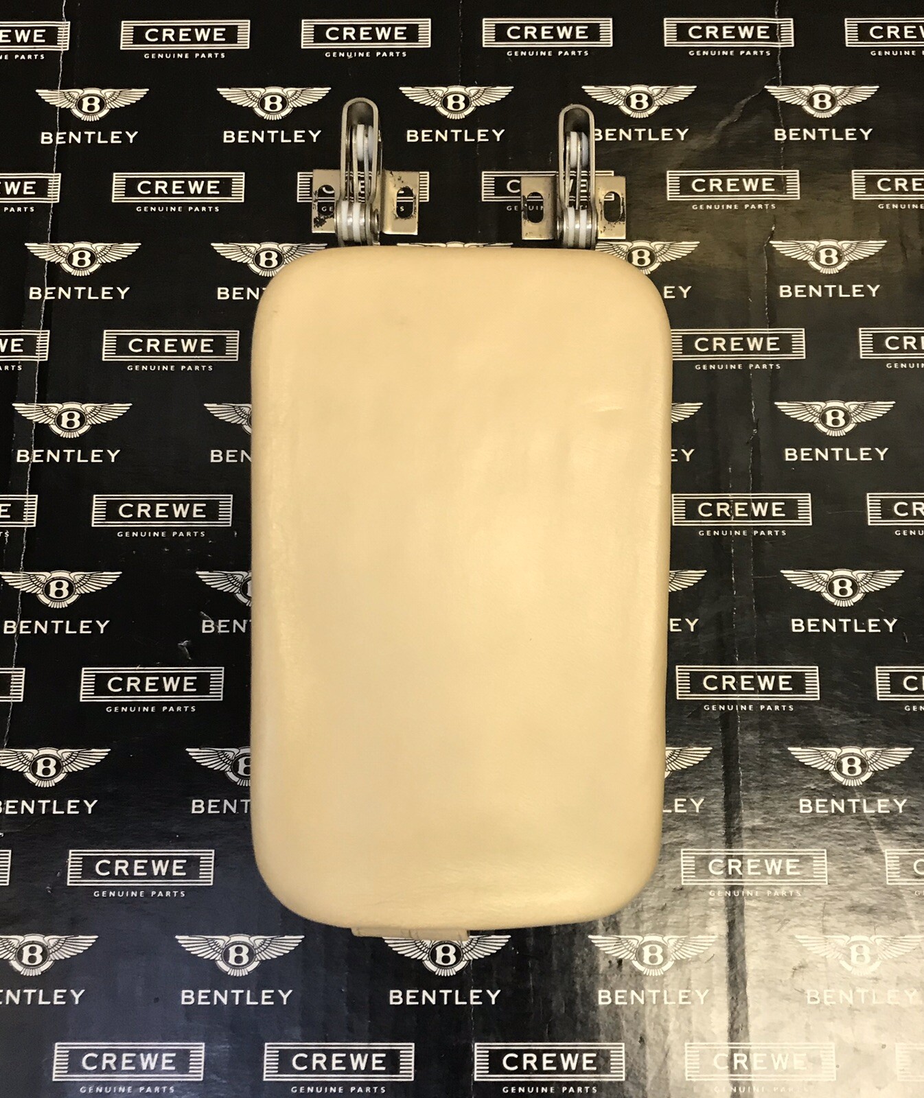 2000 Bentley Arnage Center Console Phone Holder. Rare And Hard To Find #BA-01
