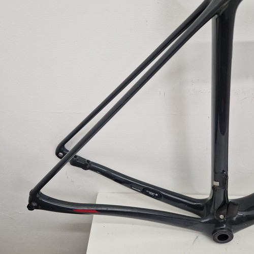 Trek Emonda SLR Carbon Frameset. Large - 60cm, Disc Brake, Thru Axle. - Picture 5 of 18