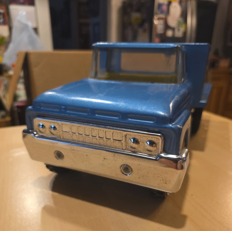 Structo Farms 1960’s Stake Bed Truck BLUE PRESSED STEEL Livestock Truck Nice - Image 2 of 4