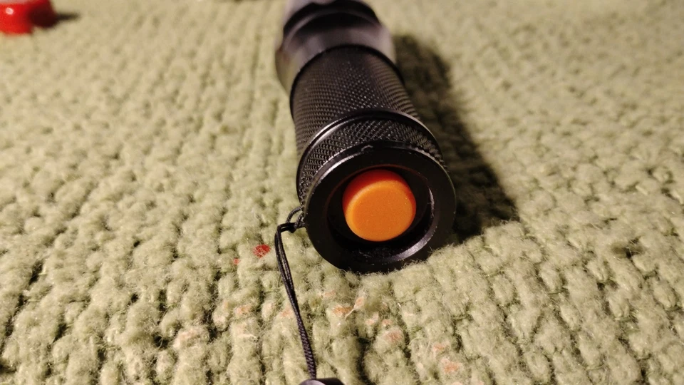 UltraFire W-878 1000LM CREE XML T6 LED Flashlight 5-Mode Torch Lamp Zoomable - Image 2 of 4