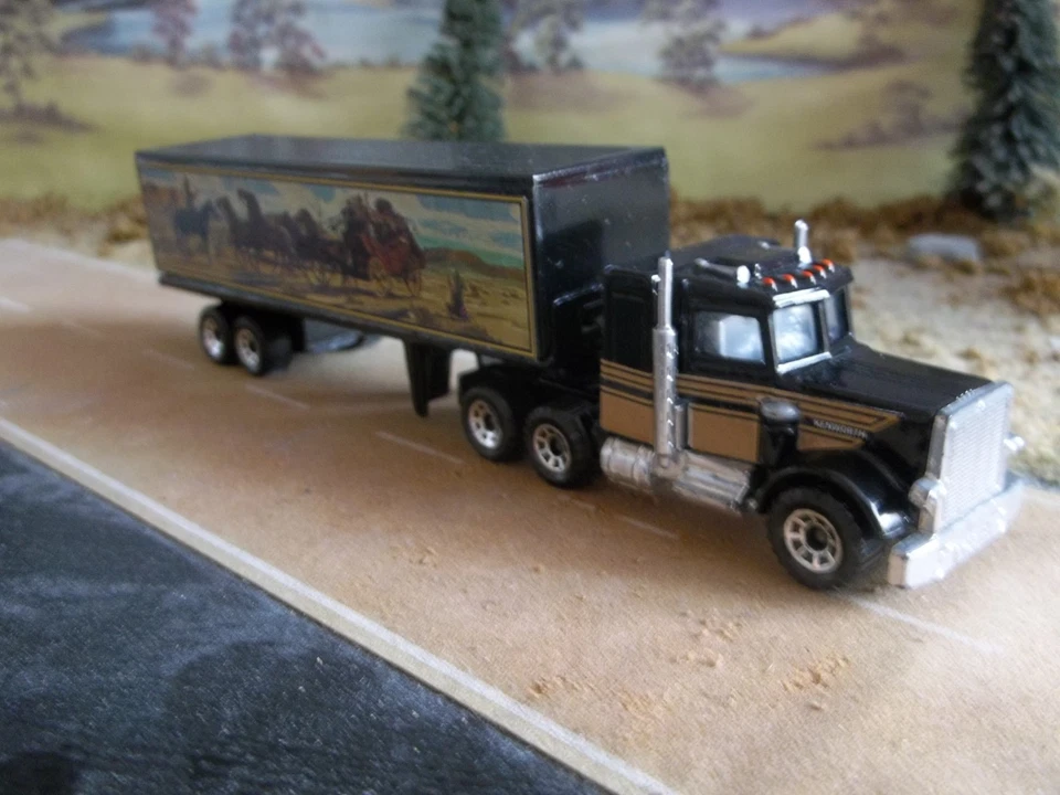 Movie Trucks - Matchbox Smokey and the Bandit Snowman Truck - Custom 1:80 Scale - Image 2 of 4