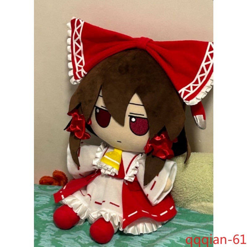 Touhou Project PBG Club Reimu Hakurei 30 cm Fumo Merch DreamHall (incluye insignia)
