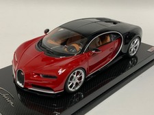 1/18 MR Collection Bugatti Chiron Italian red / Nocturne on Carbon base BUG06B