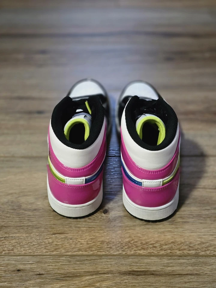 Zapatillas Air Jordan 1 SE Mid Cyber Active Fucsia Para Hombre Talla 9, Para Mujer 10 1/2 Foto 2 de 4