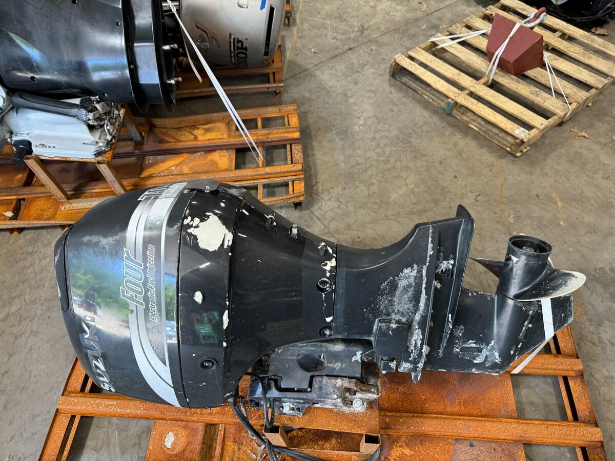 2000 Suzuki DF70 70 hp 4-Stroke 20 2000 Suzuki DF70 70 hp 4-Stroke 20