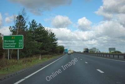 Photo 6x4 A1 northbound Carlton-on-Trent The small distance marker post b c2011