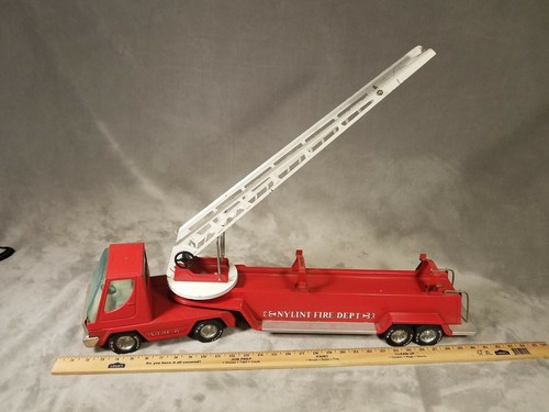 NYLINT Fire Department Truck Hook And Ladder #33 Pressed Steel Vintage 1960's? - Picture 2 of 12