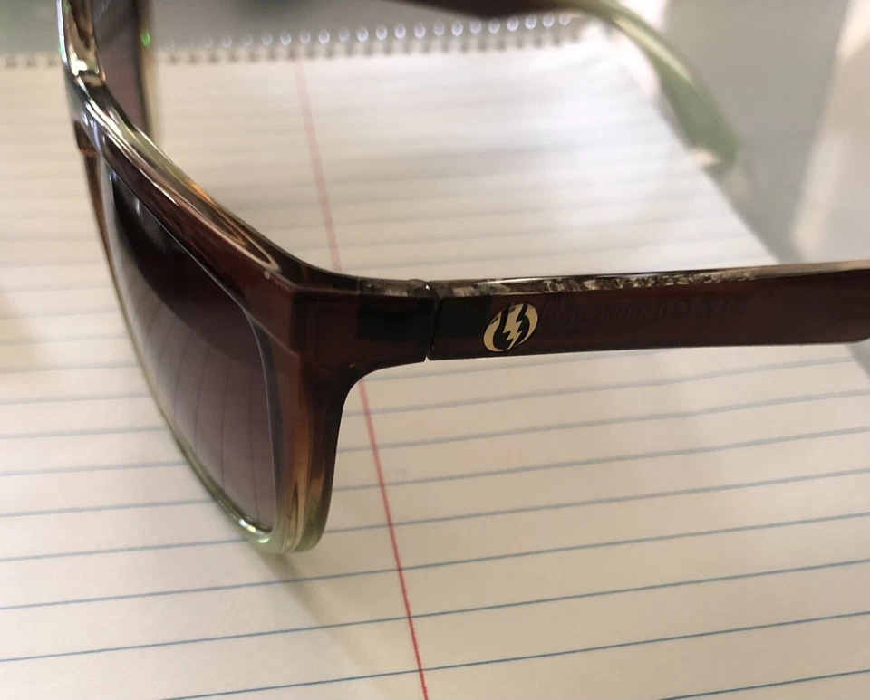 Gafas de sol eléctricas Tonette usadas Foto 3 de 4