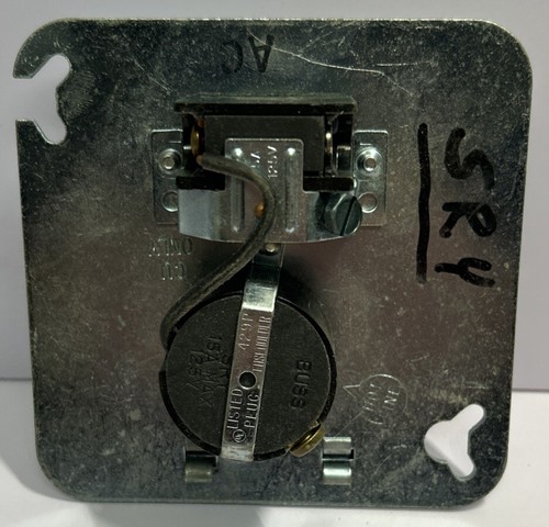 BUSS FUSTAT HOLDER W/outlet Mounted On 4” BOX COVER Type SRY - Picture 2 of 4