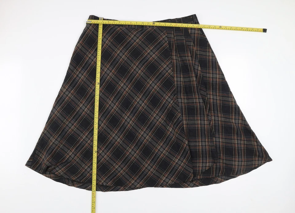Laura Ashley Women’s Brown Plaid Midi A-Line Skirt Size 20 - Image 2 of 4