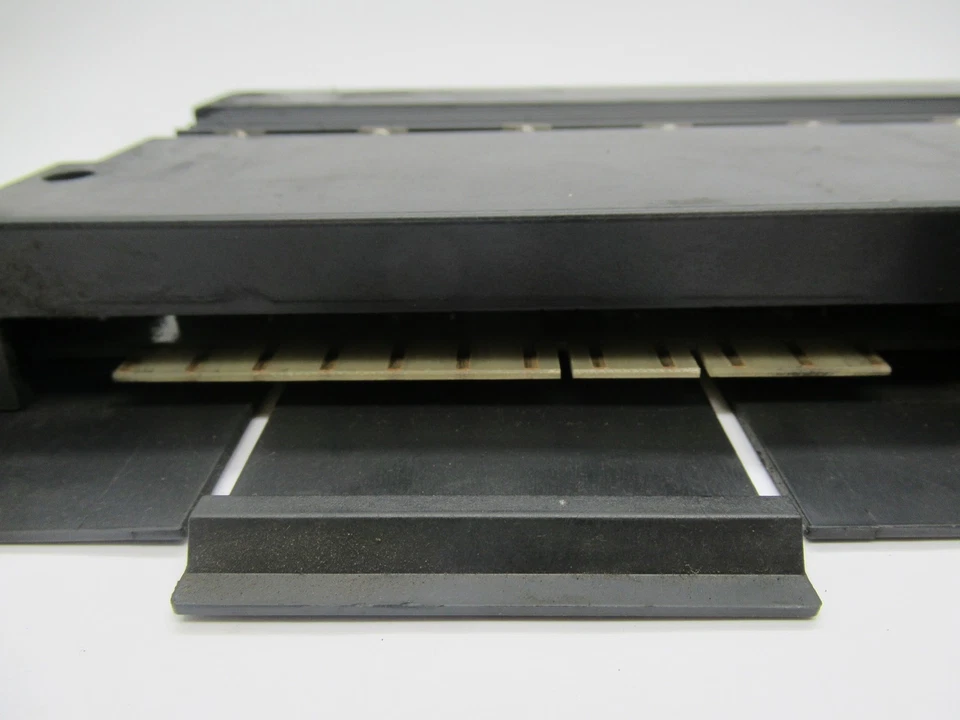 CINCINNATI MILACRON 3-531-3839A AC Output ModuleUSED - Image 2 of 4