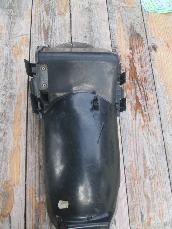 Guardabarros trasero OEM HONDA CB750C / F / K / L / SC N HAWK CB900F B, 80120-438-000 Foto 4 de 4