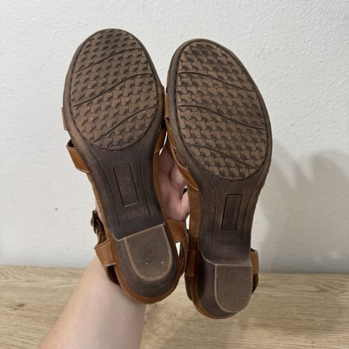 Cobb Hill Aubrey Tan Leather Pump Womens Size 10 M Fisherman Weave T Strap READ - Picture 12 of 13