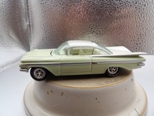 1959 Chevy Impala  2006 Johnny Lightning Impala Parade  164 Die-cast