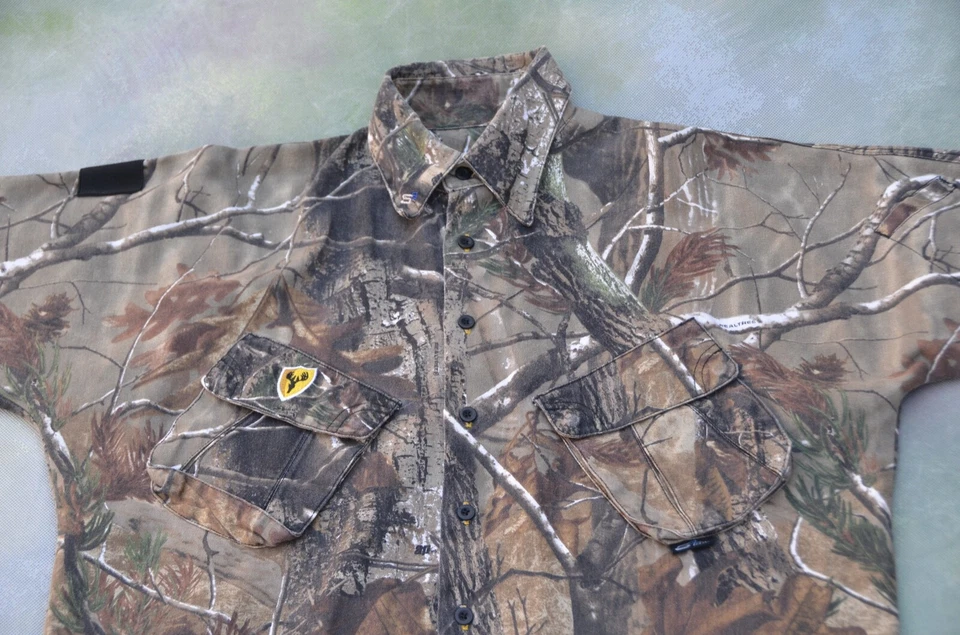 Vintage Scent Shield Bone Collector Camouflage Hunting Jacket Size M. - Image 2 of 4