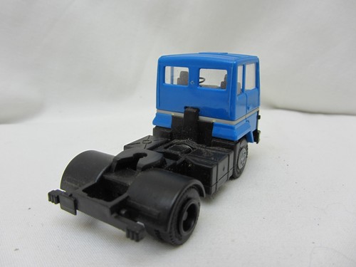 Herpa HO Scale MAN Iveco Mercedes DAF Garbage Beer Trucks & Tractors U Pick - Picture 30 of 61