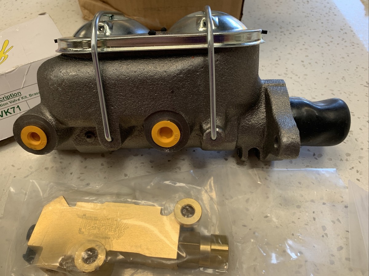 Right Stuff Detailing #G0571 1” Bore Master Cylinder W/Disc/Drum