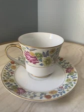 Mikasa CAMELOT 5864 Tea Coffee Cup & Saucer  Set- Gorgeous Pattern, Gold Trim