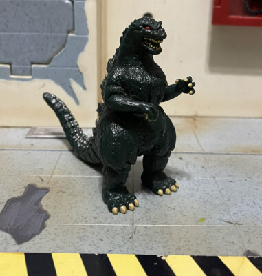 Godzilla Figure Toho 1994 TrendMasters 4'' Inch Vintage Toy Hard To Find