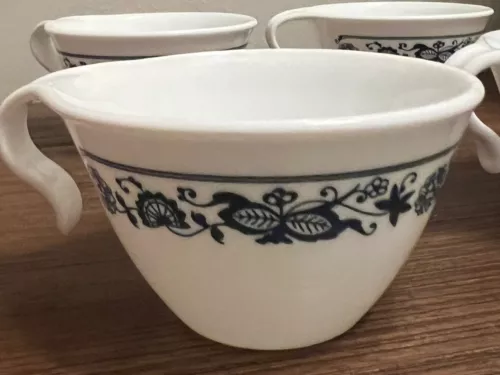 Corning CORELLE Livingware OLD TOWN BLUE ONION Hook Handle Cup Coffee Mug Pyrex