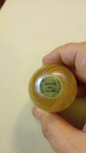 Vintage (Kevin) Boyce Art Glass Opalescent Swirl 2 1/4" Egg Paperweight w/Label - Picture 6 of 9