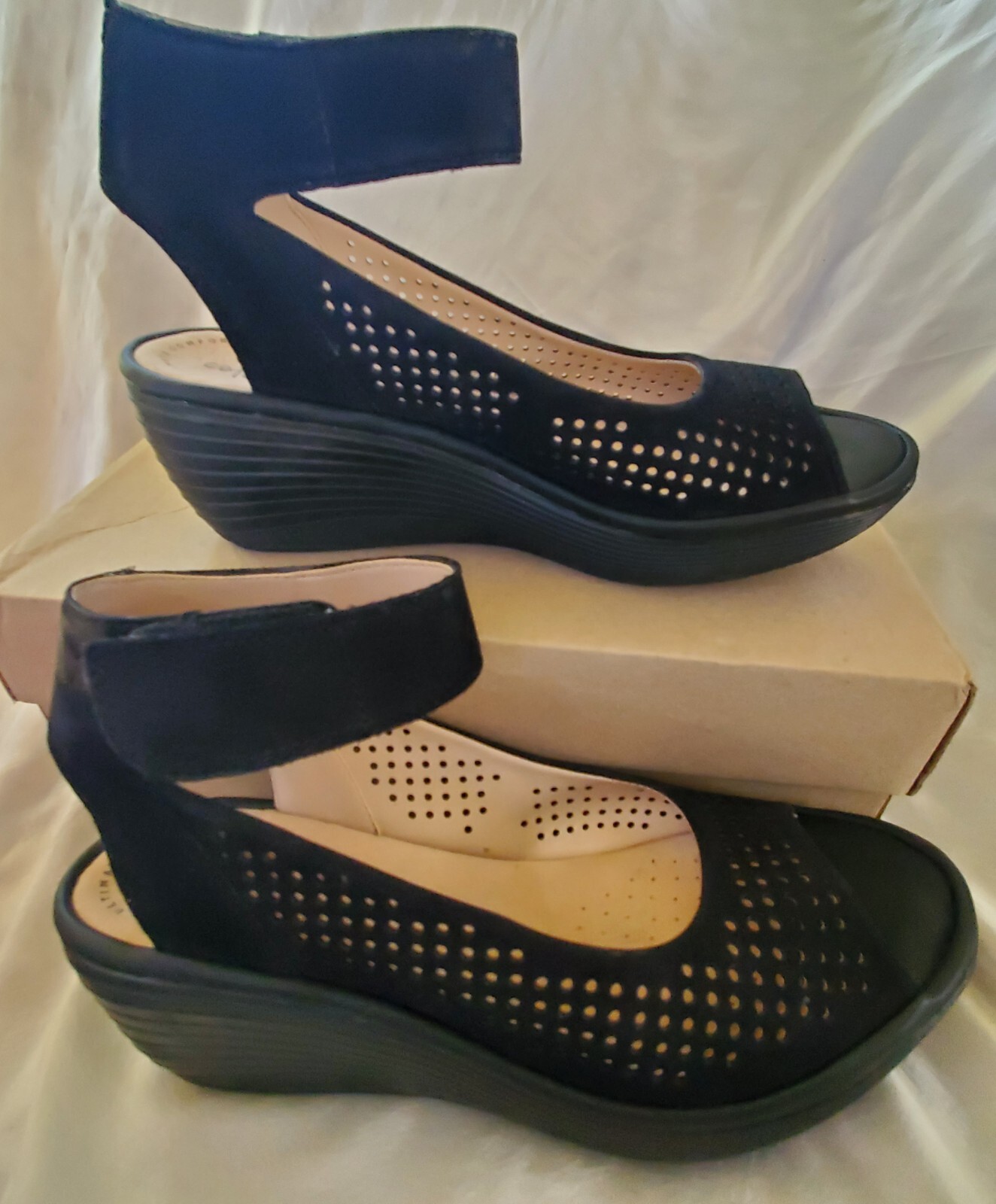 reedly salene wedge sandal