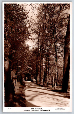 Vintage Postcard The Avenue Trinity College Cambridge Real Photo RPPC