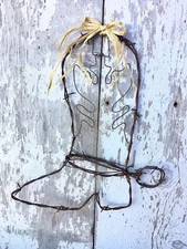 Rustic Barbwire Boot Western Farmhouse Country Decor
