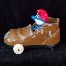 Collectable Vintage Esci Puffi  Pappa Smurf in Brown Boot Car