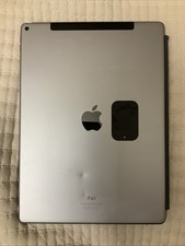 Apple iPad Pro 1st Generation 12.9inch 256GB Wi-Fi  LTE W/ Smart Keyboard