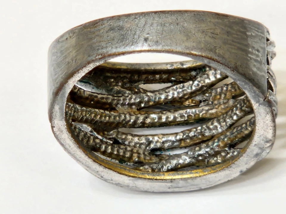 Anillo de cóctel tejido en capas de colección Lia Sophia está “enrollado” talla 10 *revestido de cromo Foto 4 de 4