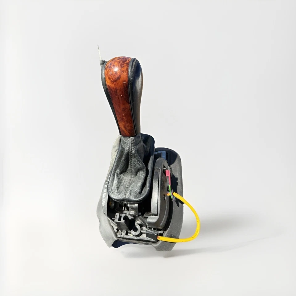 Conjunto de palanca de cambios automática BMW E39 perilla de madera cable de arranque OEM 1997-2003 525i-540i Foto 2 de 4